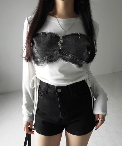 me+em select(ミームセレクト)の「※※【 2color 】サイドリボンダメージデニムドッキングTシャツ / side ribbon damage denim docking Tee(Tシャツ/カットソー・レディース・ホワイト/ブラック・FREE)」の2枚目の写真