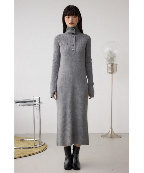 AZUL by moussy（アズールバイマウジー）の「リブニットロングワンピース（ワンピース・レディース・ブラック/ブラウン/グレー・FREE）」の18枚目の写真