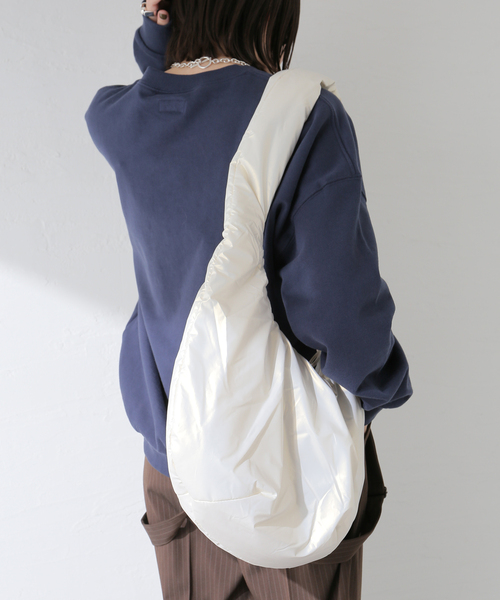 CONTROL FREAK / CTFK(コントロールフリーク)の「CONTROL FREAK / コントロールフリーク オーロラpuffショルダーバッグ(ショルダーバッグ・レディース・ブラック/スカイブルー/アイボリー・FREE)」の7枚目の写真