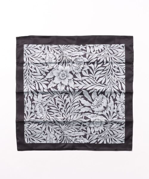 LAZY SUSAN（レイジースーザン）の「スカーフバッグ　ボタニカ（エコバッグ/サブバッグ・レディース・ブラック・FREE）」の3枚目の写真