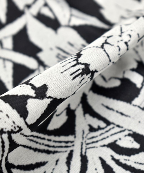 LAZY SUSAN（レイジースーザン）の「スカーフバッグ　ボタニカ（エコバッグ/サブバッグ・レディース・ブラック・FREE）」の9枚目の写真