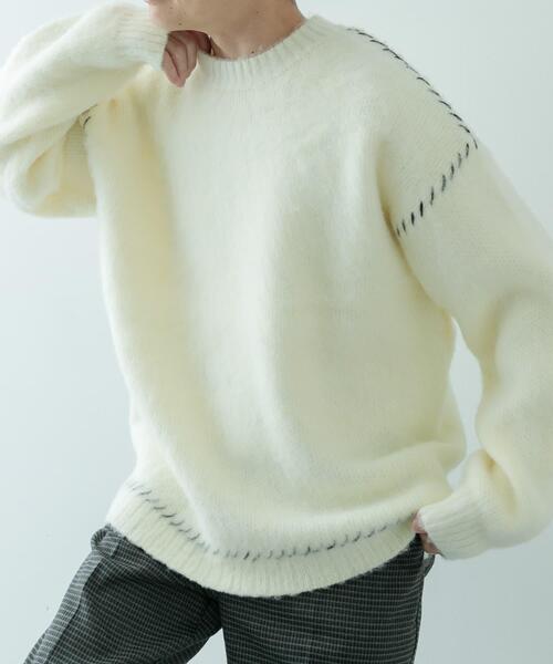 ITEMS URBANRESEARCH(アイテムズ アーバンリサーチ)の「ブランケットステッチ モヘアライクニット(ニット/セーター・メンズ・オフホワイト/ブラック・MEDIUM/LARGE)」の3枚目の写真