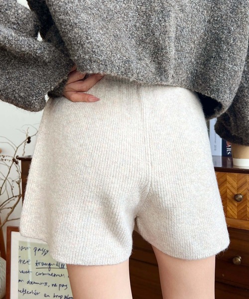 moment+（モーメントプラス）の「ショートニットパンツ（その他パンツ・レディース・グレー/ブラウン/ブラック/アイボリー/チャコールグレー・M/L）」の8枚目の写真