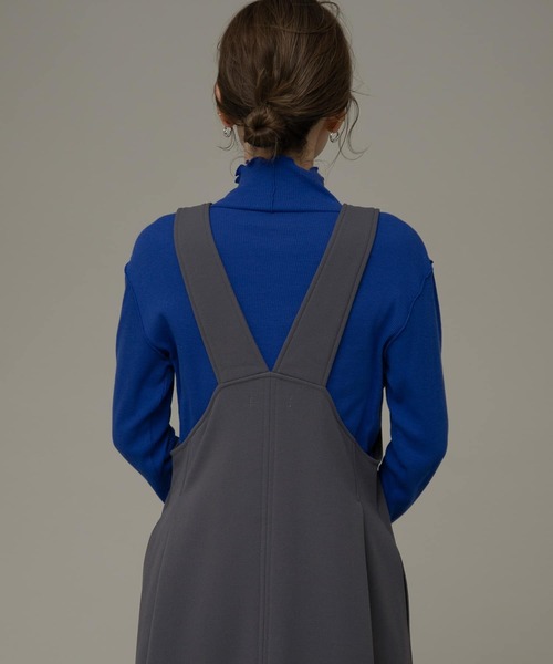 URBAN RESEARCH Sonny Label（アーバンリサーチサニーレーベル）の「Vネックジャンパースカート（ジャンパースカート・レディース・グレー/ブラック・FREE）」の3枚目の写真