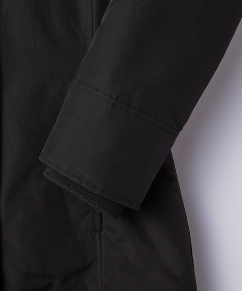 WOOLRICH（ウールリッチ）の「WOOLRICH BOULDER FAUX FUR PARKA ウールリッチ ボウルダー ファー ダウン パーカー（ダウンジャケット/コート・レディース・ブラック/ネイビー/ブラウン系1・SMALL/MEDIUM/LARGE/X-SMALL）」の7枚目の写真