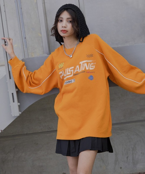 PAGEBOY(ページボーイ)の「モトクロススウェット(スウェット・レディース・オレンジ/オフホワイト/チャコールグレー・FREE)」の3枚目の写真