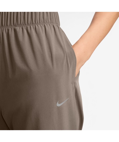 NIKE(ナイキ)の「ナイキ NIKE ナイキ ファスト DF MR パンツ(その他パンツ・レディース・カーキ・S/M/L)」の3枚目の写真