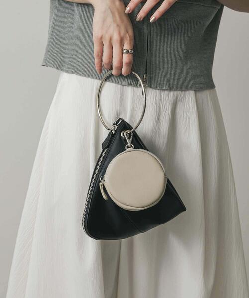 SENSE OF PLACE by URBAN RESEARCH（センスオブプレイスバイアーバンリサーチ）の「フープハンドルバッグ（ハンドバッグ・レディース・ライトブルー/ブラック/キャメル・ONE）」の7枚目の写真