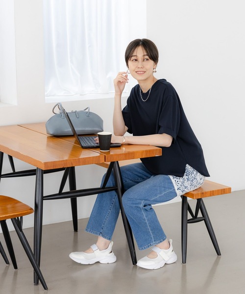 Elura(エルーラ)の「大人ストレートデニム<低身長サイズあり>/289125(デニムパンツ・レディース・ブルー/ブラック/ライトブルー・MEDIUM/LARGE/FREE(S))」の20枚目の写真