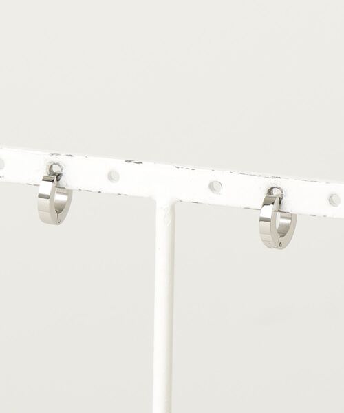 blancotokyo(ブランコトウキョウ)の「blancotokyo 2点セット 日本製 金属アレルギー対策 サージカル ステンレス 316L ワンタッチ フープピアス 男女兼用(ピアス(両耳用)・レディース・ゴールド/シルバー・S/M)」の3枚目の写真