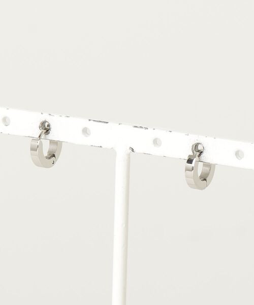 blancotokyo(ブランコトウキョウ)の「blancotokyo 2点セット 日本製 金属アレルギー対策 サージカル ステンレス 316L ワンタッチ フープピアス 男女兼用(ピアス(両耳用)・レディース・ゴールド/シルバー・S/M)」の7枚目の写真