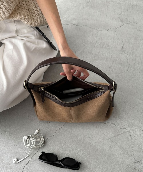 CANAL JEAN(キャナルジーン)の「diggity スエードベルトハンドバッグ(ハンドバッグ・レディース・ベージュ・ONE SIZE)」の5枚目の写真