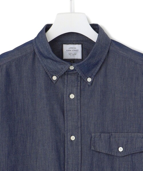 J.PRESS YORK STREET（ジェイプレスヨークストリート）の「【UNISEX】コットンライトオンスデニム シャツ / B.D.（シャツ/ブラウス・メンズ・ホワイト系/ネイビー系・SMALL/MEDIUM/LARGE）」の4枚目の写真