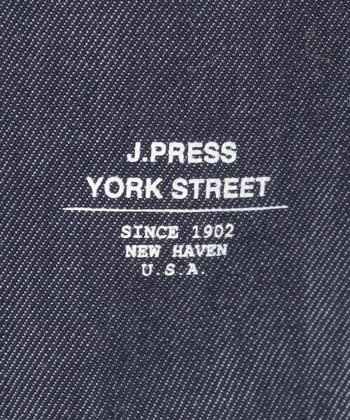J.PRESS YORK STREET（ジェイプレスヨークストリート）の「【UNISEX】コットンライトオンスデニム シャツ / B.D.（シャツ/ブラウス・メンズ・ホワイト系/ネイビー系・SMALL/MEDIUM/LARGE）」の9枚目の写真