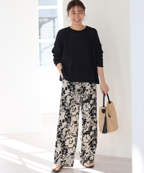 JOURNAL STANDARD relume（ジャーナルスタンダード　レリューム）の「《再入荷！》【洗濯機洗い可能】大きな花柄で大人カジュアルに仕上がる。コントラストフラワープリントパンツ（その他パンツ・レディース・ブラック/アイボリー/グリーン・FREE）」の21枚目の写真