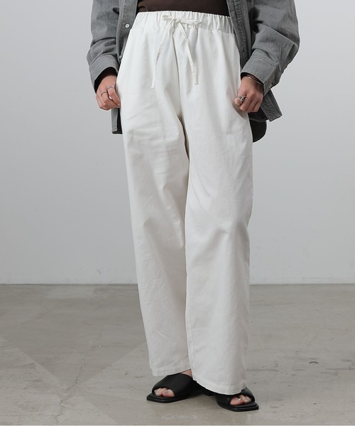 COLONY 2139(コロニートゥーワンスリーナイン)の「イージーデニムパンツ(デニムパンツ・レディース・ブラウン/オフホワイト/ネイビー・MEDIUM/SMALL)」の5枚目の写真