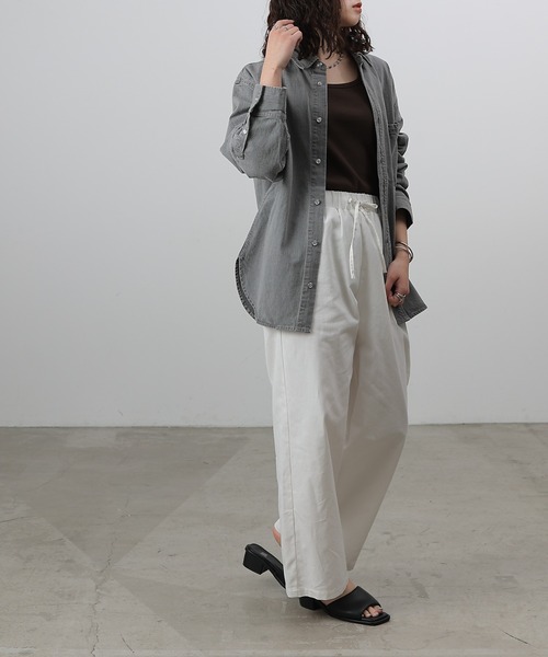 COLONY 2139(コロニートゥーワンスリーナイン)の「イージーデニムパンツ(デニムパンツ・レディース・ブラウン/オフホワイト/ネイビー・MEDIUM/SMALL)」の10枚目の写真