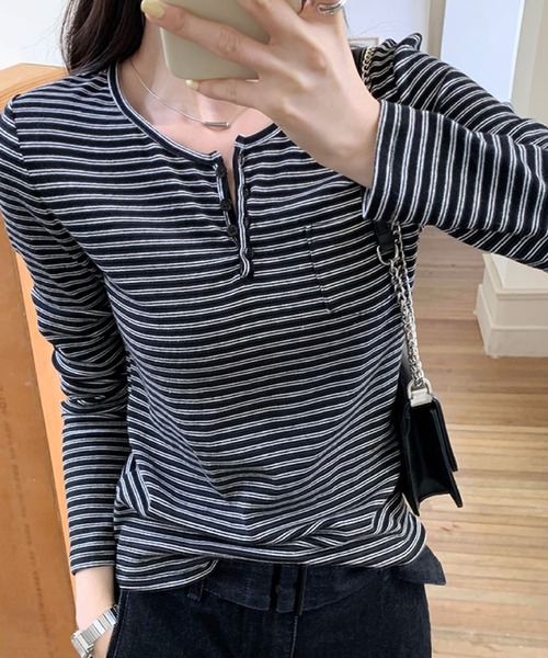 2ly2（トゥーリートゥー）の「ナチュラルスタイル◎ボーダー柄ヘンリーネックトップス（Tシャツ/カットソー・レディース・ベージュ/ブラック/ホワイト/ライトグレー・FREE/SMALL/MEDIUM）」の9枚目の写真