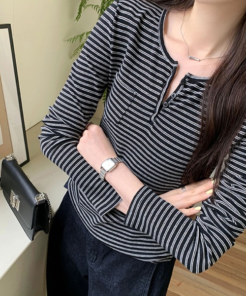 2ly2（トゥーリートゥー）の「ナチュラルスタイル◎ボーダー柄ヘンリーネックトップス（Tシャツ/カットソー・レディース・ベージュ/ブラック/ホワイト/ライトグレー・FREE/SMALL/MEDIUM）」の10枚目の写真