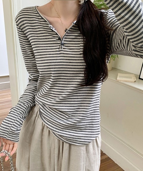 2ly2（トゥーリートゥー）の「ナチュラルスタイル◎ボーダー柄ヘンリーネックトップス（Tシャツ/カットソー・レディース・ベージュ/ブラック/ホワイト/ライトグレー・FREE/SMALL/MEDIUM）」の16枚目の写真