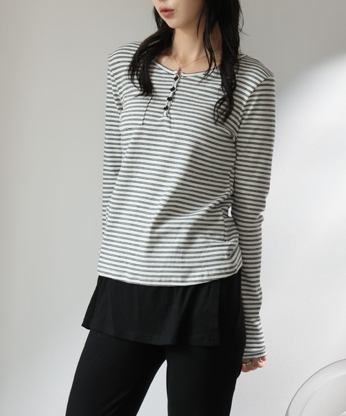 2ly2（トゥーリートゥー）の「ナチュラルスタイル◎ボーダー柄ヘンリーネックトップス（Tシャツ/カットソー・レディース・ベージュ/ブラック/ホワイト/ライトグレー・FREE/SMALL/MEDIUM）」の19枚目の写真
