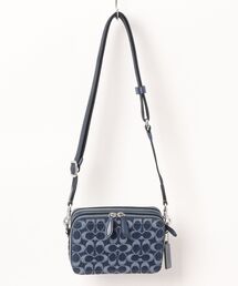 COACH（コーチ）の「チャーター クロスボディ バッグ 19・シグネチャー