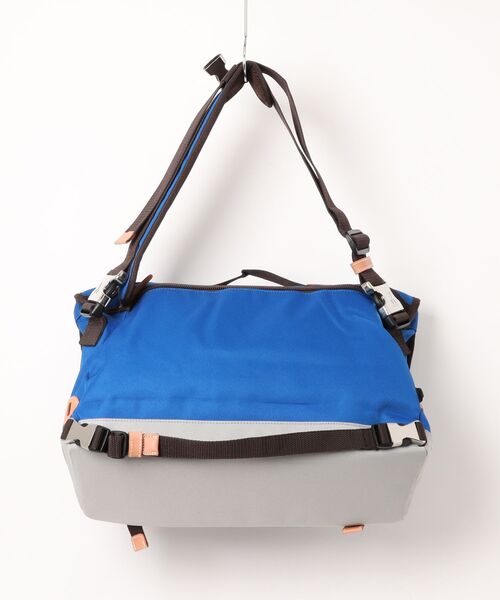 MAKAVELIC(マキャベリック)の「【RS】【MAKAVELIC】TRUCKS DOUBLE BELT MESSENGER BAG(ショルダーバッグ・メンズ・ブルー系その他・FREE)」の2枚目の写真