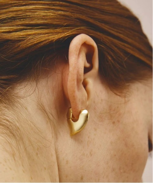 LAPUIS Plump heart pierced earrings（ラピュイ プランプ ハート