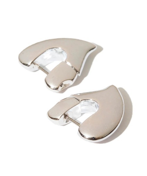 Kinetics（キネティクス）の「LAPUIS Plump heart pierced earrings（ラピュイ プランプ ハート ピアス イヤリング）（ピアス（両耳用）・メンズ・シルバー/ゴールド・FREE）」の4枚目の写真