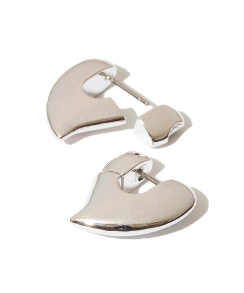 Kinetics（キネティクス）の「LAPUIS Plump heart pierced earrings（ラピュイ プランプ ハート ピアス イヤリング）（ピアス（両耳用）・メンズ・シルバー/ゴールド・FREE）」の5枚目の写真