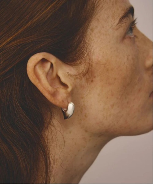 Kinetics（キネティクス）の「LAPUIS Plump heart pierced earrings（ラピュイ プランプ ハート ピアス イヤリング）（ピアス（両耳用）・メンズ・シルバー/ゴールド・FREE）」の10枚目の写真