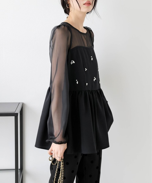 AMELY(エミリー)の「シアードッキング ビジューペプラムトップス(その他トップス・レディース・ブラック/ホワイト・フリー)」の13枚目の写真