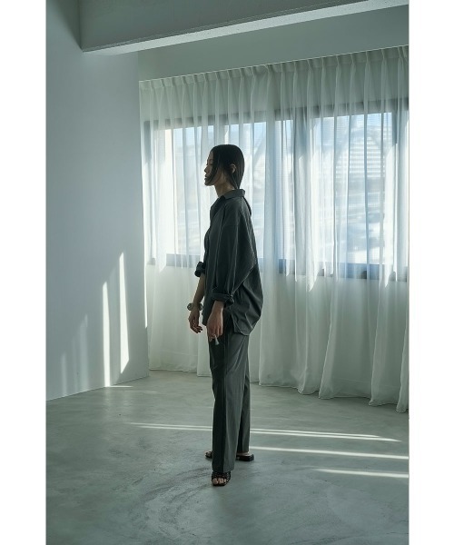 marjour（マージュール）の「COMFORTABLE SETUP SHIRTS（シャツ/ブラウス・レディース・ベージュ/グレー・M）」の14枚目の写真