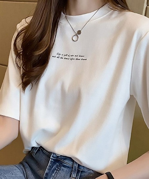 LETee(レティー)の「シンプルなのに上品見え!さりげないメッセージロゴで大人かわいい万能Tシャツ(Tシャツ/カットソー・レディース・ブラック/オレンジ/ホワイト/グリーン・FREE)」の2枚目の写真