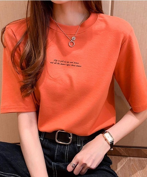 LETee(レティー)の「シンプルなのに上品見え!さりげないメッセージロゴで大人かわいい万能Tシャツ(Tシャツ/カットソー・レディース・ブラック/オレンジ/ホワイト/グリーン・FREE)」の11枚目の写真