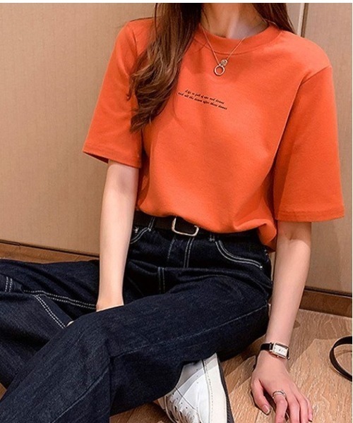 LETee(レティー)の「シンプルなのに上品見え!さりげないメッセージロゴで大人かわいい万能Tシャツ(Tシャツ/カットソー・レディース・ブラック/オレンジ/ホワイト/グリーン・FREE)」の14枚目の写真