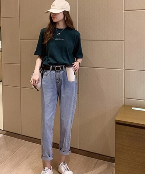 LETee(レティー)の「シンプルなのに上品見え!さりげないメッセージロゴで大人かわいい万能Tシャツ(Tシャツ/カットソー・レディース・ブラック/オレンジ/ホワイト/グリーン・FREE)」の15枚目の写真
