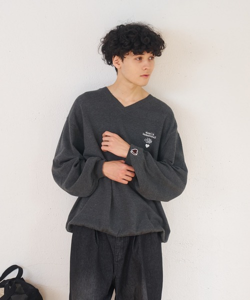 kaoyorinakami（カオヨリナカミ）の「connie  v neckknit / コニーVネックニット（ニット/セーター・メンズ・ブラック/チャコールグレー・LARGE/X-LARGE/SMALL/MEDIUM）」の3枚目の写真