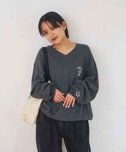 kaoyorinakami（カオヨリナカミ）の「connie  v neckknit / コニーVネックニット（ニット/セーター・メンズ・ブラック/チャコールグレー・LARGE/X-LARGE/SMALL/MEDIUM）」の10枚目の写真