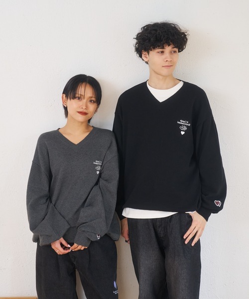 kaoyorinakami（カオヨリナカミ）の「connie  v neckknit / コニーVネックニット（ニット/セーター・メンズ・ブラック/チャコールグレー・LARGE/X-LARGE/SMALL/MEDIUM）」の14枚目の写真