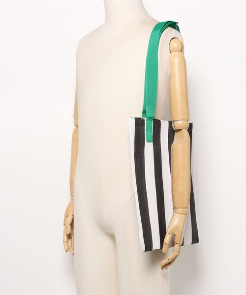 ムラサキスポーツ（ムラサキスポーツ）の「Lila&Fleur/リラアンドフルール トートバッグ Market Bag RF090（ショルダーバッグ・レディース・グリーン×ピンク/オレンジ系その他/ホワイト×ブラック/イエロー× ブルー・FREE）」の8枚目の写真