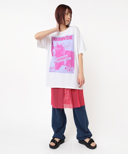 RNA(アールエヌエー)の「M2470 BLACK CAT プリントT(Tシャツ/カットソー・レディース・アッシュグレー/ホワイト×ピンク/ホワイト×パープル・MEDIUM)」の17枚目の写真