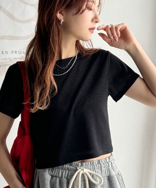 classicalelf(クラシカルエルフ)の「さりげなく輝くラメが主役。ラメ入りショート丈Tシャツ(半袖)(Tシャツ/カットソー・レディース・シルバー/ブラック/ホワイト/チャコール・LARGE/MEDIUM/SMALL/X-LARGE)」の14枚目の写真