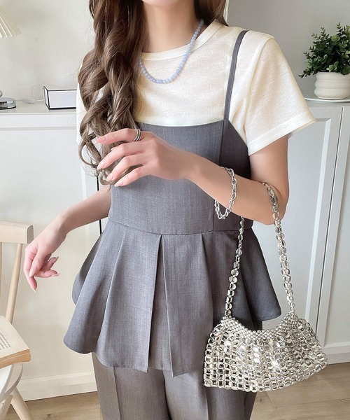 classicalelf(クラシカルエルフ)の「さりげなく輝くラメが主役。ラメ入りショート丈Tシャツ(半袖)(Tシャツ/カットソー・レディース・シルバー/ブラック/ホワイト/チャコール・LARGE/MEDIUM/SMALL/X-LARGE)」の9枚目の写真