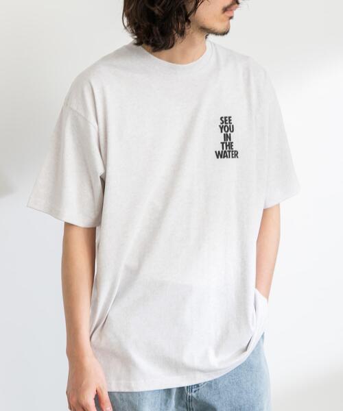 MAGIC NUMBER(マジック ナンバー)の「MAGIC NUMBER SEEYOUINTHEWATER PHOTO(Tシャツ/カットソー・メンズ・グレー系その他/イエロー/ホワイト・MEDIUM/LARGE)」の6枚目の写真