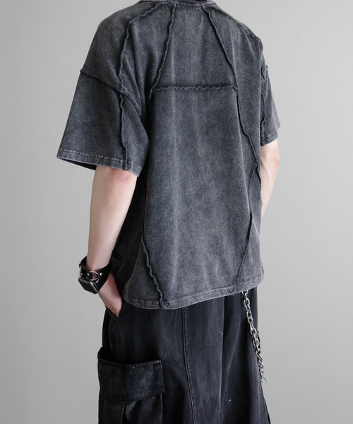 KUUUPY（クーピー）の「Chemical Wash Panel T-Shirt - ケミカル切り替えTシャツ（Tシャツ/カットソー・メンズ・ブラック/グレイッシュベージュ・LARGE/MEDIUM/SMALL）」の7枚目の写真