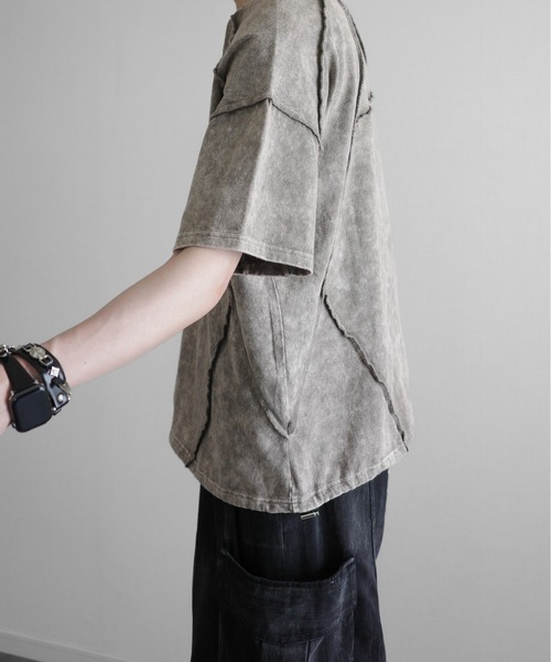 KUUUPY（クーピー）の「Chemical Wash Panel T-Shirt - ケミカル切り替えTシャツ（Tシャツ/カットソー・メンズ・ブラック/グレイッシュベージュ・LARGE/MEDIUM/SMALL）」の21枚目の写真