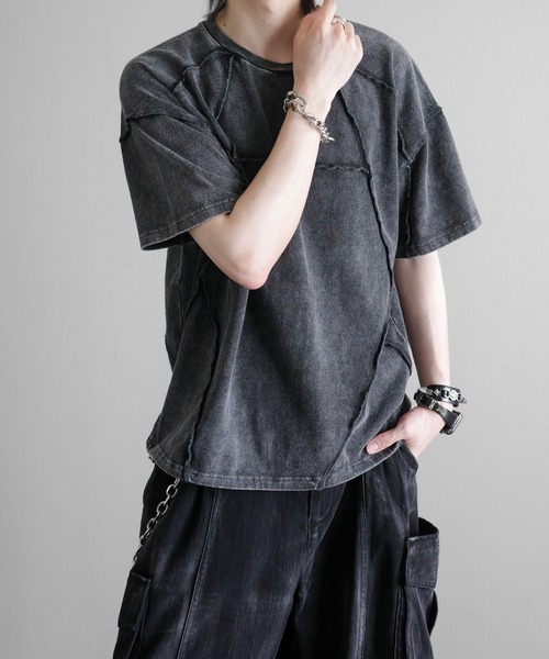 KUUUPY（クーピー）の「Chemical Wash Panel T-Shirt - ケミカル切り替えTシャツ（Tシャツ/カットソー・メンズ・ブラック/グレイッシュベージュ・LARGE/MEDIUM/SMALL）」の5枚目の写真