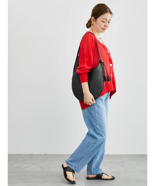 Lugnoncure（ルノンキュール）の「【接触冷感】リラックスVネックカーディガン（カーディガン/ボレロ・レディース・チャコールグレー/オフホワイト/ブルー/レッド・F）」の7枚目の写真