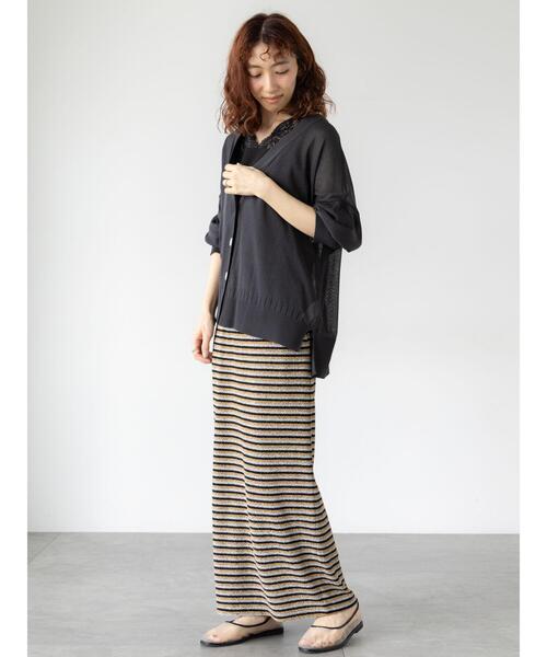 Lugnoncure（ルノンキュール）の「【接触冷感】リラックスVネックカーディガン（カーディガン/ボレロ・レディース・チャコールグレー/オフホワイト/ブルー/レッド・F）」の13枚目の写真